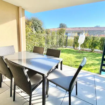 Apartamento Beautiful For 5 With Swimming Pool Saint-Raphaël