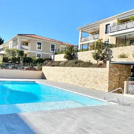 Apartamento Beautiful For 5 With Swimming Pool Saint-Raphaël